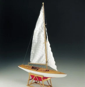 Corel Segelschiff Drachen Monotype Yacht 1:25 Holz Baukasten - Bild 1 von 2