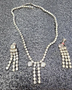 Vintage Art Deco Style Silver Tone Rhinestone Dangle Necklace & Screw on Earring - Bild 1 von 13