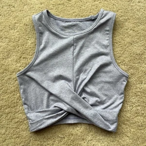 Yogalicious Lux Light *Purple Cropped Top - Size XS - EUC - Stretch - Picture 1 of 5