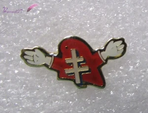 Pin's La Croix de Lorraine symbole de résistance main Bonnet Phrygien #A5 - Foto 1 di 2