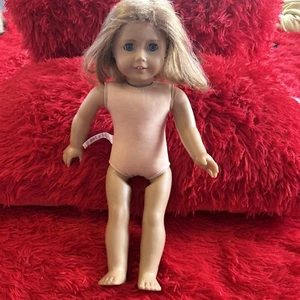 VTG 2011 American Girl Doll Short Dirty Blonde Hair Blue Eyes loose limbs - Picture 1 of 15