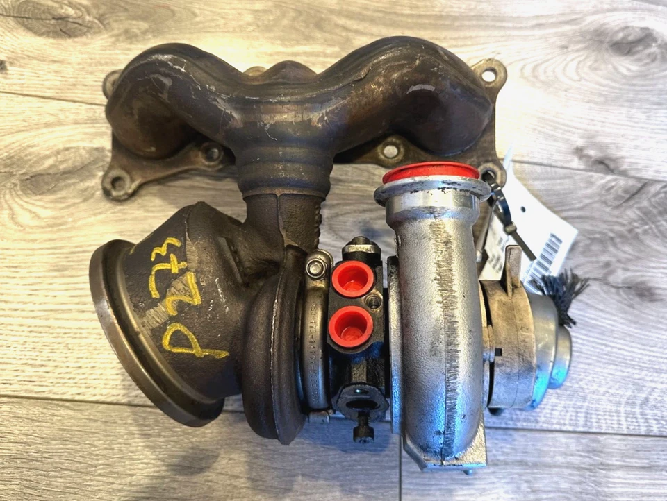 BMW 740i 740Li 2010 2011 2012 turbocompresor turbo 11657593022 7593022 original OEM Foto 1 de 4