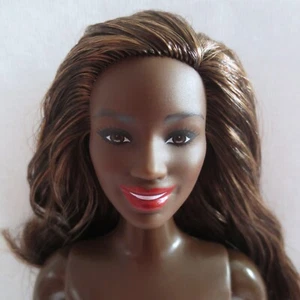 NEU! 2022 Barbie Careers I Can Be Doctor Puppe ~ Curvy AA Brunette ~ Nude - Bild 1 von 4