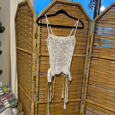 Fredricks of Hollywood Elegant White Lace Women’s lingerie - Image 1 of 4