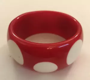 Vintage Chunky 1 3/8" Wide Red Resin White Polka Dot Bangle Bracelet - Picture 1 of 7