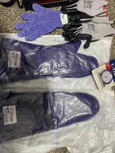 Set Of 2 Tucker BURNGUARD 18inch Puppet Mittens 3 /STOVE/GRILL/OVEN/HEAT ALL NEW - Picture 1 of 6