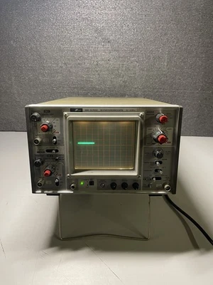IWATSU ELECTRIC SS-5702 DC Synchroscope 20MHz / Iwatsu Fuji Oscilloscope - Image 1 of 4