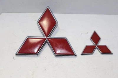 99-02 MITSUBISHI MONTERO SPORT TRASEIRA E FRONTAL 2 EMBLEMA LOGOTIPO EMBLEMA PLACA CRACHÁ - Imagem 1 de 4