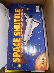 Rhode Island Novelty 4 Inch Diecast Pullback Space Shuttle, One Space Shuttle - Picture 1 of 2