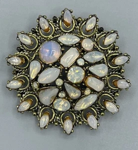 Vintage Hollycraft Faux Moonstone Opal Colored SUN Flower Filigree Brooch Pin - Picture 1 of 13