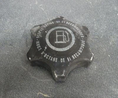 Ski-Doo 2008 OEM tapa de combustible de gasolina 513033722 GSX MXZ Renegade Grand Touring Mach 1 Foto 1 de 3