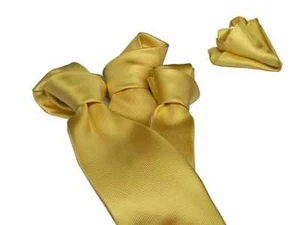 CRAVATTA uomo giallo oro seta made in Italy NUOVI ARRIVI cravatte classe gialle - Foto 1 di 8