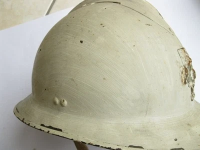 1944- CASQUE ADRIAN repeint blanc (M. LEFEVRE) SERVICE de SANTE -TBE d'époque - Photo 1/4