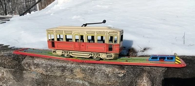 Carro tranvía de juguete de cuerda de hojalata vintage hecho por SG Gunthermann Alemania años 30 Foto 1 de 4