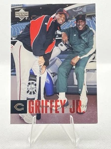 2006 Upper Deck Ken Griffey Jr Willie McCovey #130 Cincinnati Reds - Picture 1 of 2