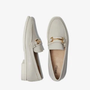 Zapatos sin cordones Vaneli June para mujer de cuero napa de hueso mocasín zapatos cómodos talla 9 - Imagen 1 de 16