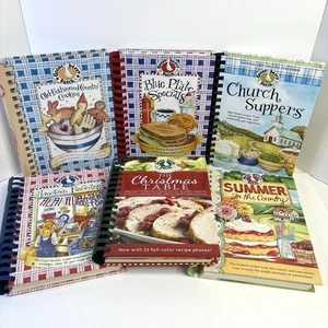 Gooseberry Patch Cookbooks Lot Of 6 Christmas Blue Plate Church Summer Hometown - Imagen 1 de 13