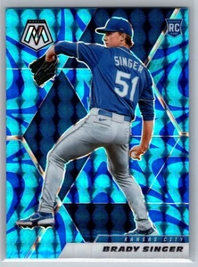 2021 Mosaic Brady Singer Rookie Reactive Blue #261 Kansas City Royals - Bild 1 von 2