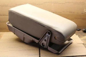 1997 1998 1999 2000 2001 LEXUS ES300 REAR SEAT CONSOLE ARM REST TAN TRIM WZ03 - Picture 1 of 12