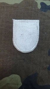 US Army Beret Flash - Spec. Ops School - Picture 1 of 1