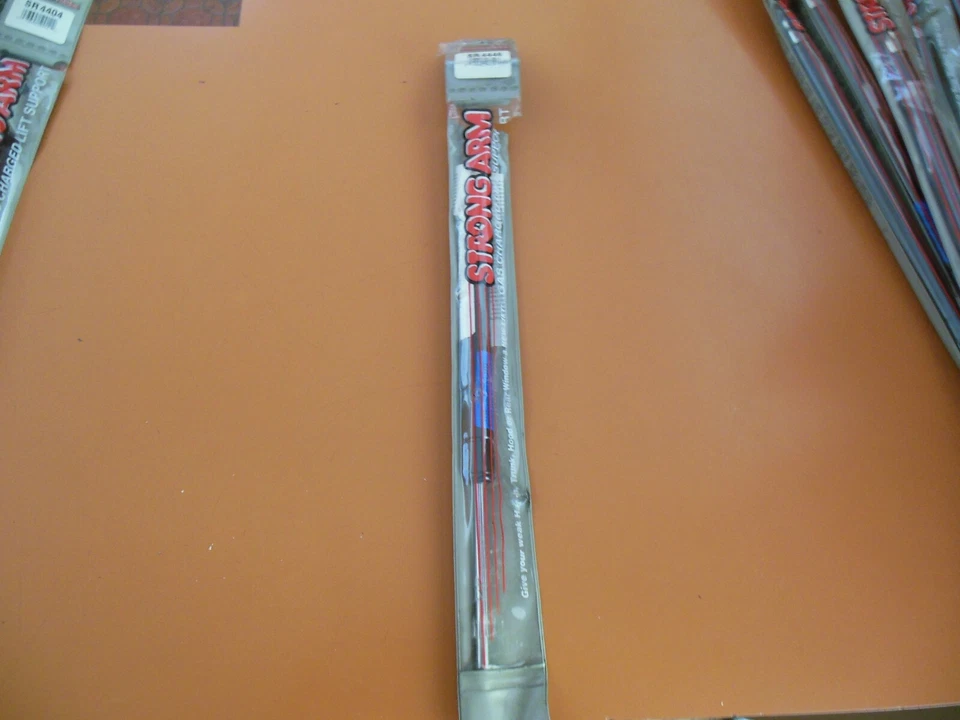 Soporte de elevación de capó Strong Arm 4446 para algunas aplicaciones Buick Skylark y Somerset de los 80. Foto 1 de 1