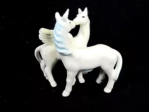 Juego de sal y pimienta magnética de cerámica unicornio y pegaso decoración de cocina - Imagen 1 de 2