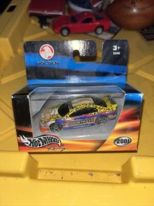 2001 Hot Wheels Racing Australian Grand Prix Pace Car HOLDEN Yellow w/PR5 Spokes - Picture 1 of 6