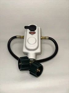 ACR-2 AUTOMATIC Change over Regulator w/2 - 12in Pigtail Hose Trailer Camper - Foto 1 di 3