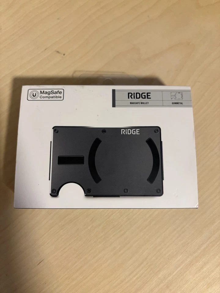 The Ridge Aluminum Magsafe Wallet - Gunmetal AUWAI249103 - Image 1 of 1