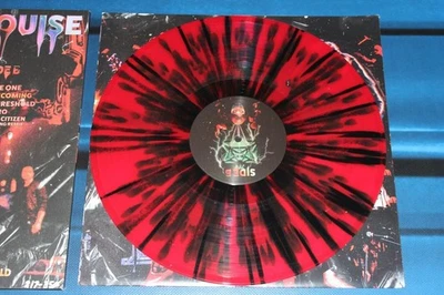 Eine Vinyl LP von: Calva Louise - Over The Threshold, von der Band Hand signiert - Bild 1 von 4