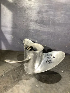 Yamaha Saltwater Series II PROPELLER 3 Blade 15.5X17P 2017 Yamaha F200 INLINE 4 - Picture 1 of 5