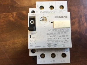 SIEMENS STARTER / CIRCUIT BREAKER 3VU1300-1MG00 - Picture 1 of 3