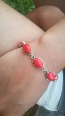 BRACCIALE DONNA IN CORALLO ROSSO NATURALE CABOCHONS E ARGENTO 925 REGALO PER LEI - Immagine 1 di 4