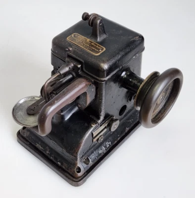 Frederick Osann Company Fur Machine Antique Sewing USA Patented Sept. 1 1908 - Image 1 of 4