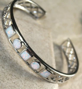 Elegantes Armband Manschette Silber weißer Feueropal mehrere Steine - Bild 1 von 3