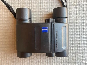 Zeiss Victory 8x20 B T* Compact Pocket Binoculars - Picture 1 of 4