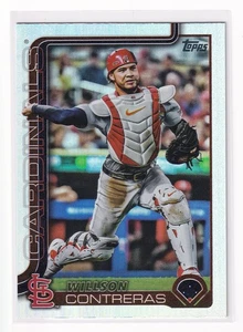 2025 Topps Willson Contreras #472 - Holo Lámina plateada | Cardenales de San Luis - Imagen 1 de 3