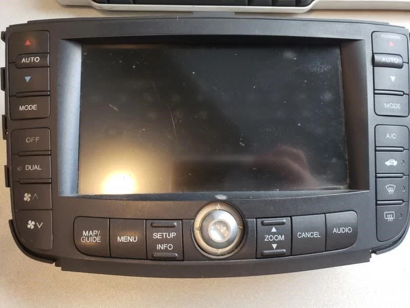2004-2006 Acura TL Info Display Screen Reciever Navigation Used - Image 1 of 2