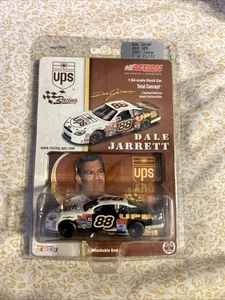 2001 Action 1/64 Dale Jarrett #88 UPS Taurus - Picture 1 of 4