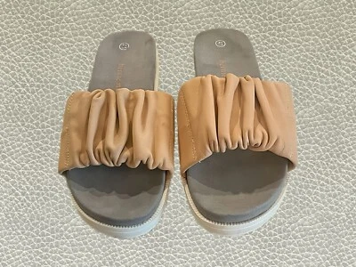 Sandalia Dewitt Slide de cuero crema "Bernie Mev" talla 41 para mujer talla 9,5 Foto 1 de 4