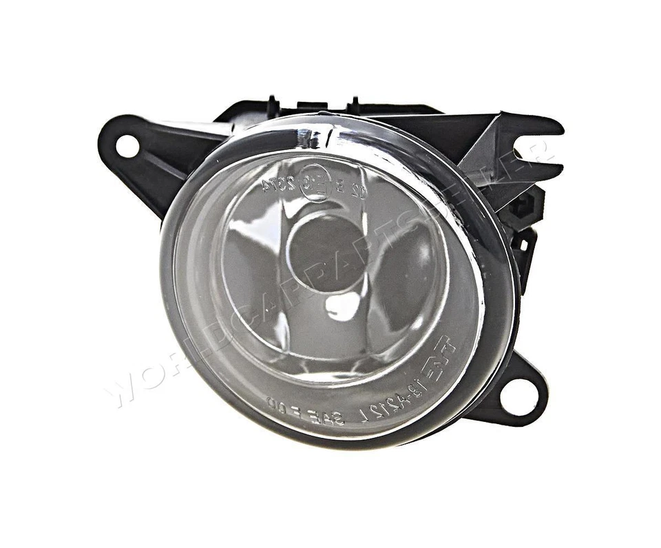 Fog Light Right Fits AUDI A6 C5 Rs6 S6 Sedan Wagon 2001-2005 Facelift - Image 1 of 1