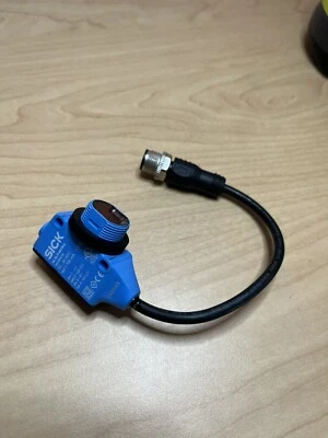 SICK HL18-P4B3BA - 1078478 Photoelectric Sensor - New Open Box - Image 1 of 4