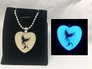 GLOW IN THE DARK PHOENIX Silhouette Halskette Kreatur Mythologie ANPASSBAR - Bild 1 von 2
