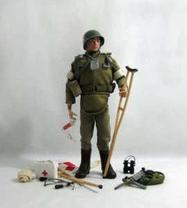 c1965 Vintage G.I Joe ✧ Army Medic ✧ Hasbro Action Man VAM - Picture 1 of 12