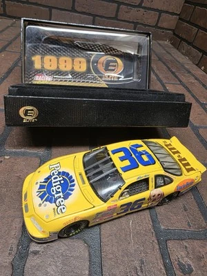 Ken Schrader #36 2001 Pontiac 1:24 Elite Diecast Action Pedigree  - Image 1 of 4