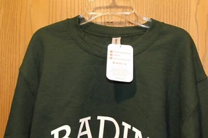 Gildan grün Badin High School schwere Mischung Rundhalsausschnitt Sweatshirt SMALL NEU - Bild 1 von 10