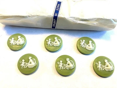 6 camafeos redondos vintage de resina verde de madera de cuña de dama sentada querubín de Japón L483 Foto 1 de 4