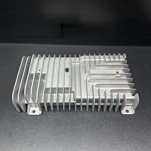 AMPLIFICADOR INFINITI M37 M56 M35H Q70 2011-2019 OEM BOSE SISTEMA DE AUDIO AMPLIFICADOR DE RADIO - Imagen 1 de 3