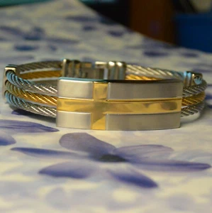Dolly-Bijoux  Fantaisie Bracelet de 3 Câbles Acier avec PLAQUE CROIX Plaqué Or - Picture 1 of 5