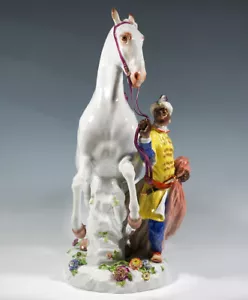 GROSSE MEISSEN GRUPPE MOHR MIT SCHIMMEL GROUP MOOR WITH WHITE HORSE MNR: 43 - Bild 1 von 9